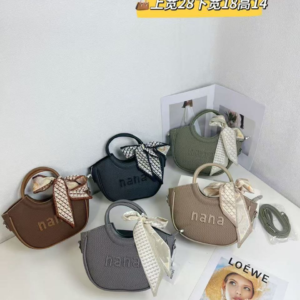 Women's Handbag - Image 13